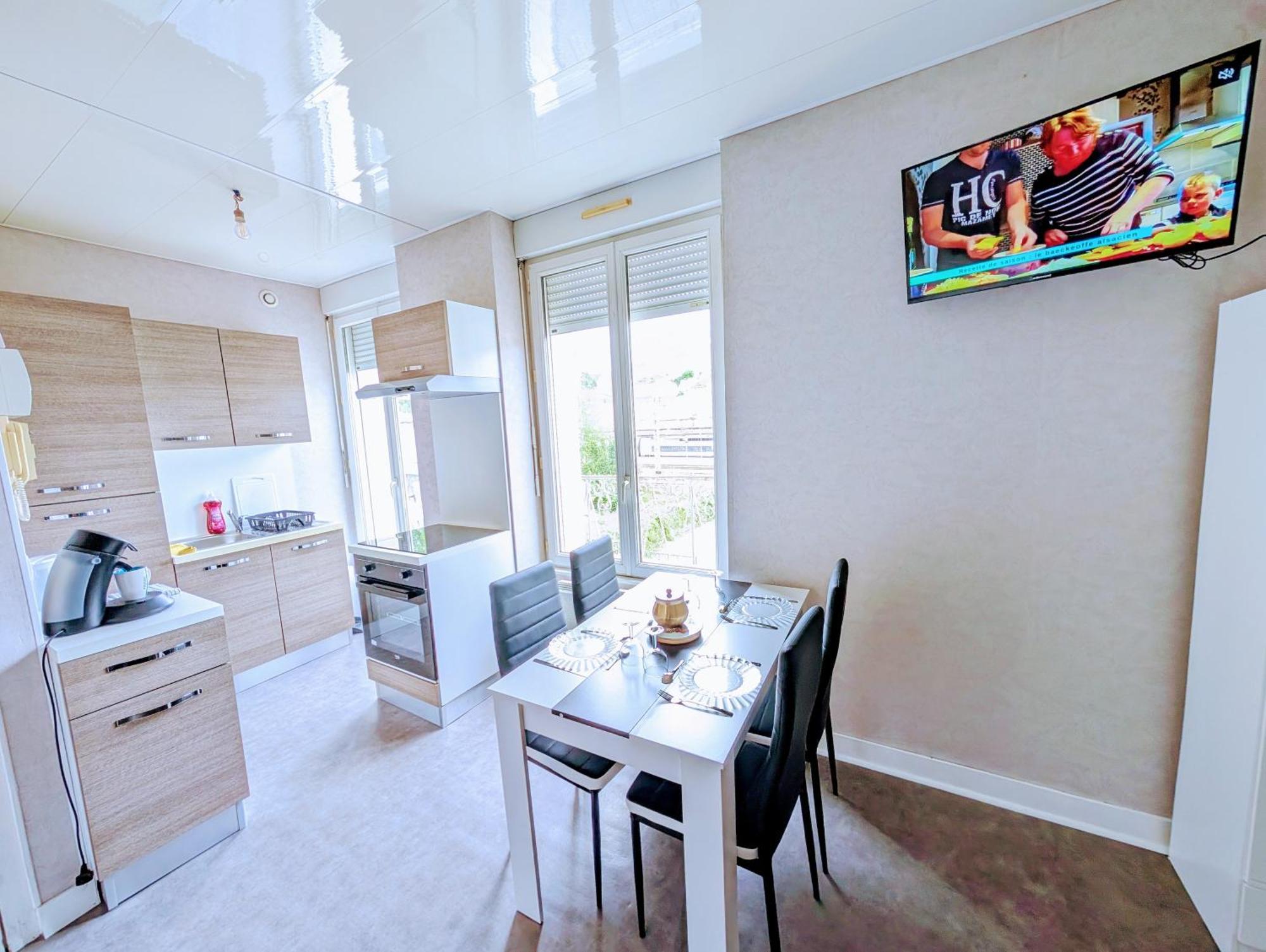 Grands Maillochon Acces Gare De Et Centre A Pieds Apartment Poitiers